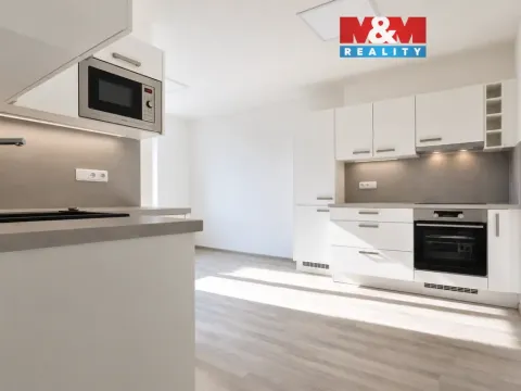 Pronájem bytu 3+kk, Poděbrady - Poděbrady II, nám. T.G.Masaryka, 58 m2