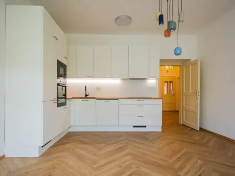 Pronájem bytu 3+kk, Praha - Vinohrady, Korunní, 85 m2