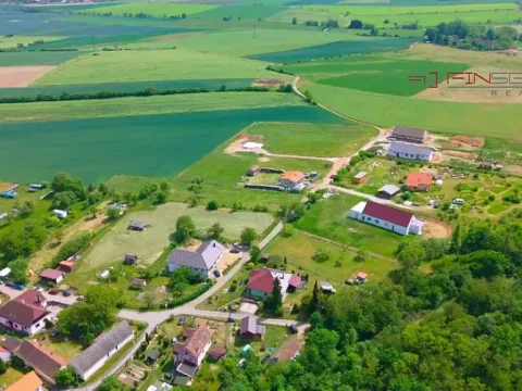 Prodej pozemku pro bydlení, Lužany, 1959 m2