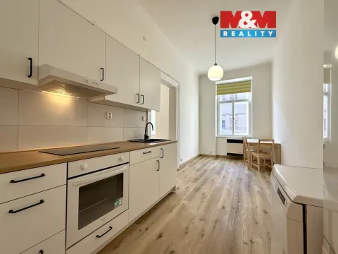 Pronájem bytu 1+1, Praha - Smíchov, Vltavská, 40 m2
