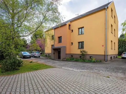 Dražba bytu 4+1, Zeleneč, Mstětická, 96 m2
