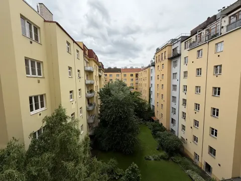 Pronájem bytu 2+kk, Praha - Holešovice, Tusarova, 64 m2
