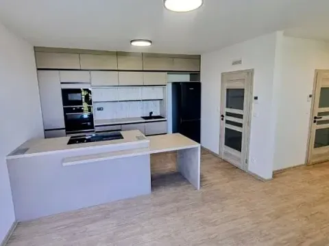 Pronájem bytu 2+kk, Jihlava, Vrchlického, 67 m2