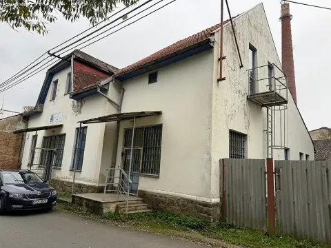 Prodej výrobních prostor, Okrouhlice, 551 m2