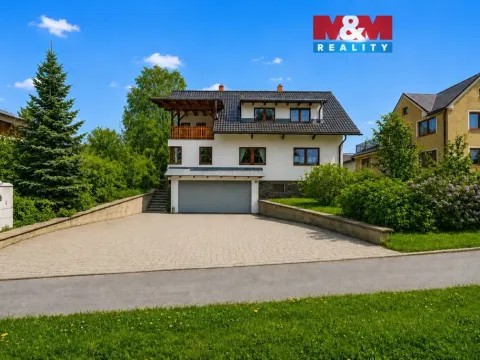Prodej rodinného domu, Deštné v Orlických horách, 400 m2