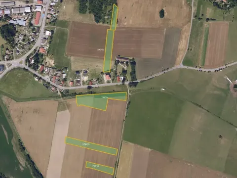 Prodej pole, Tisovec, 26000 m2