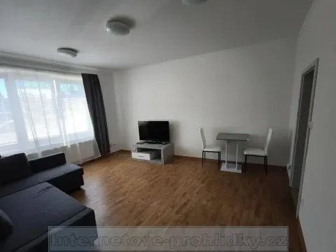 Pronájem bytu 2+1, Kladno, 58 m2