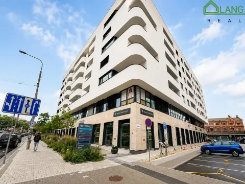 Pronájem garážového stání, Nové Sady, 13 m2