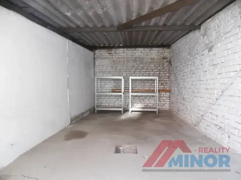 Pronájem garáže, Slaný, Brožovského, 14 m2