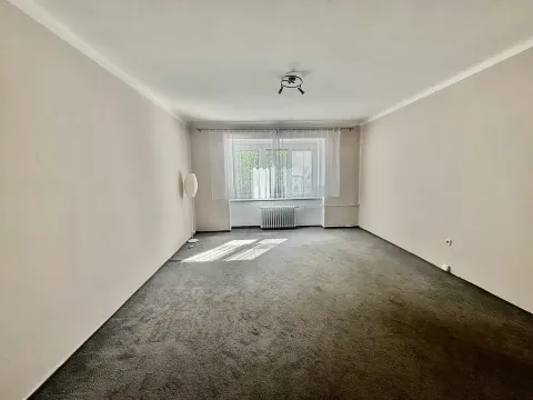Pronájem bytu 3+1, Praha, Budějovická, 73 m2