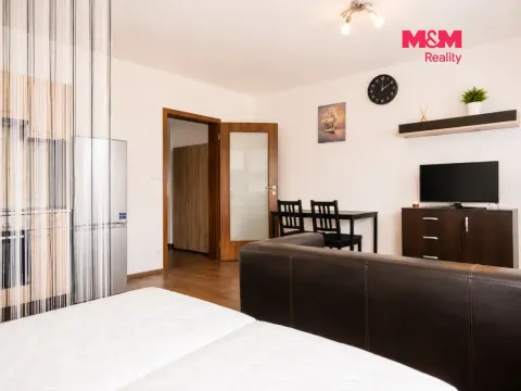 Prodej bytu 1+kk, Praha - Horní Měcholupy, Hornoměcholupská, 36 m2