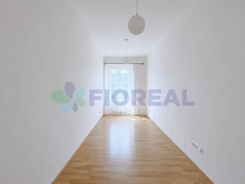 Pronájem kanceláře, Praha - Karlín, Sokolovská, 18 m2