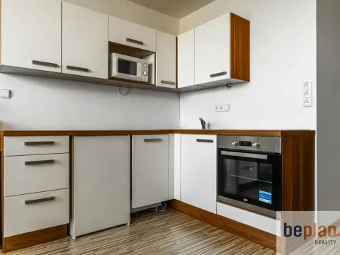Pronájem bytu 2+1, Říčany, Komenského náměstí, 40 m2