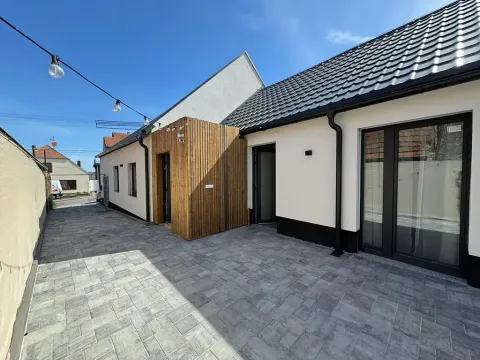 Pronájem bytu 2+kk, Zaječí, Školní, 56 m2