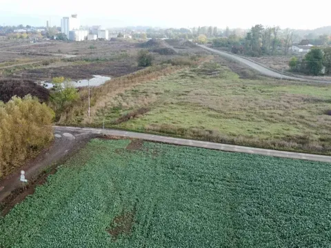 Dražba pozemku, Smiřice, 3824 m2