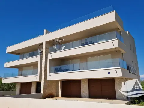 Prodej bytu 4+kk, Privlaka, Chorvatsko, 102 m2