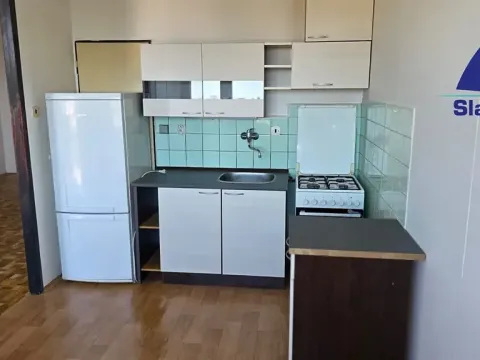 Pronájem bytu 3+1, Praha - Kobylisy, Kaňkovského, 69 m2