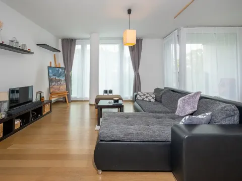 Pronájem bytu 2+kk, Praha - Prosek, Zubrnická, 60 m2