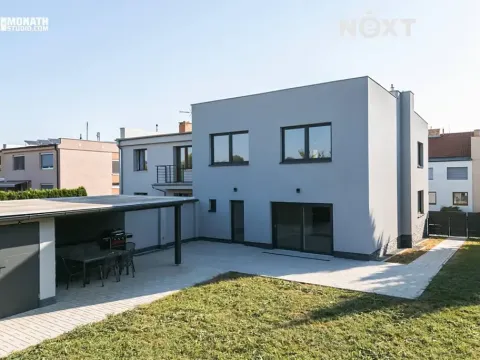Prodej rodinného domu, Velatice, 255 m2