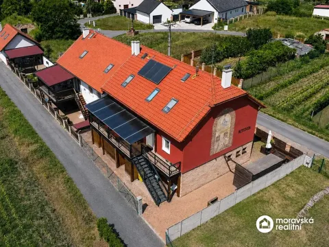 Prodej ubytování, Jevišovka, 241 m2