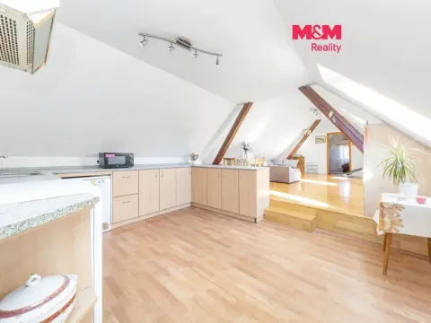 Prodej rodinného domu, Ochoz u Tišnova, 237 m2