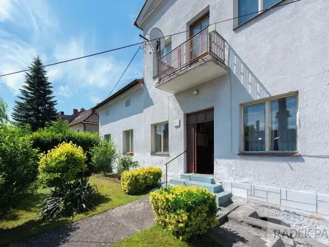 Prodej rodinného domu, Dobrovice, Palackého náměstí, 218 m2