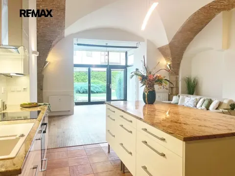 Prodej atypického bytu, Škvorec, Tyršova, 97 m2