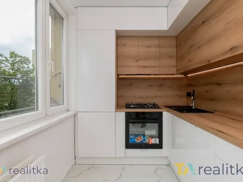 Prodej bytu 2+1, Karviná, Bratr. Veverkových, 56 m2