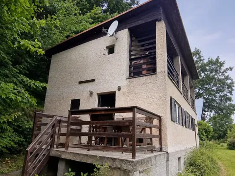Prodej rodinného domu, Lešany, 120 m2