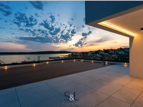 Prodej bytu 3+kk, Barbat na Rabu, Chorvatsko, 107 m2