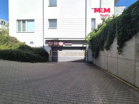 Prodej garáže, Beroun - Beroun-Město, V Zahradách, 16 m2