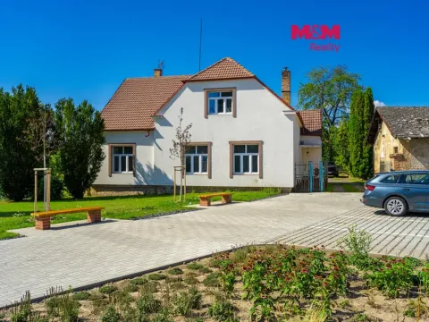Prodej rodinného domu, Semčice, 239 m2