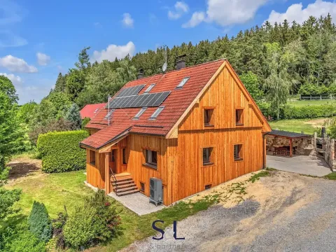 Prodej zemědělské usedlosti, Horní Planá, 200 m2