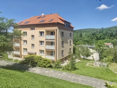Prodej bytu 3+1, Luhačovice, Antonína Slavíčka, 68 m2