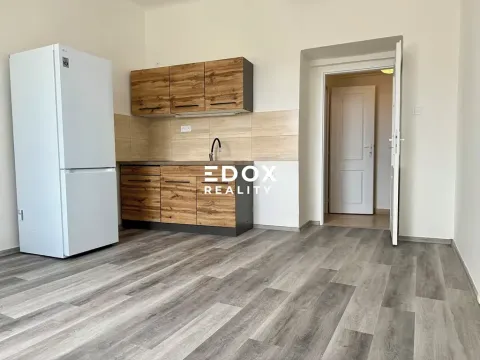 Pronájem bytu 1+kk, Praha - Strašnice, V olšinách, 30 m2