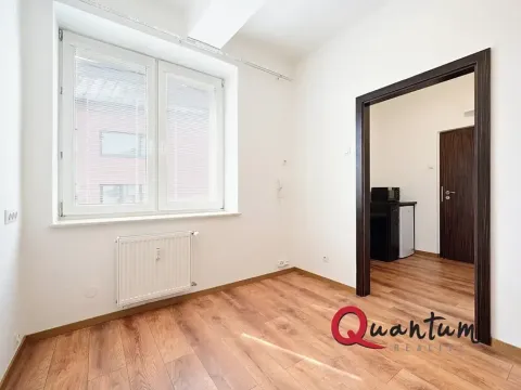Prodej bytu 1+kk, Praha - Suchdol, Suchdolské náměstí, 19 m2