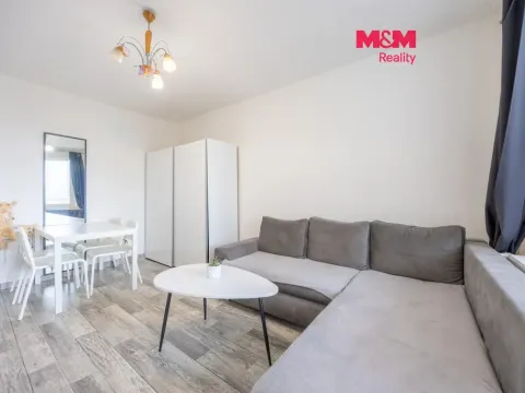 Prodej bytu 3+1, Klášterec nad Ohří - Miřetice u Klášterce nad Ohří, Dukelská, 61 m2