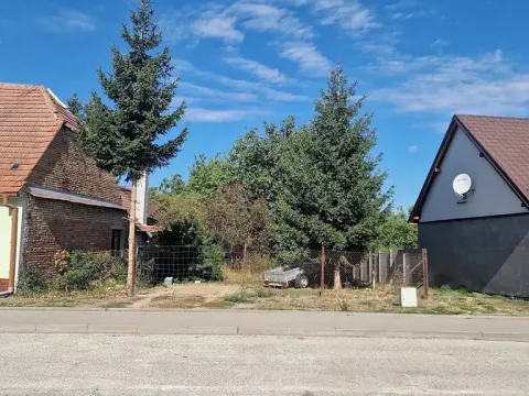 Prodej pozemku pro bydlení, Pouzdřany, Hlavní, 1024 m2