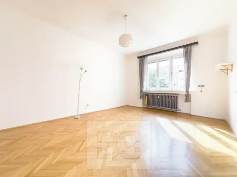 Pronájem bytu 1+1, Praha - Žižkov, Lucemburská, 32 m2