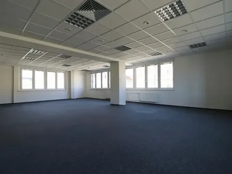 Pronájem kanceláře, Prostějov, Poděbradovo nám., 100 m2