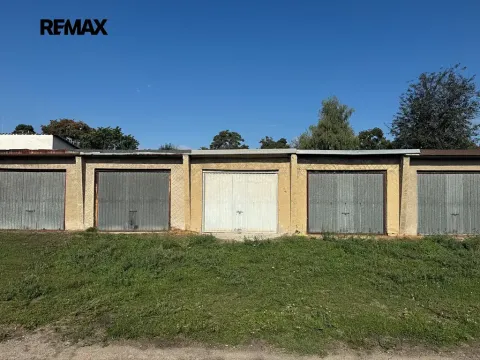 Prodej garáže, Lednice, Komenského, 24 m2