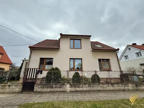 Prodej rodinného domu, Cerhenice, Na vinici, 188 m2