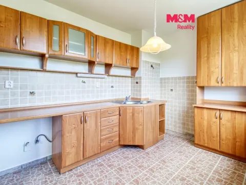 Prodej bytu 2+1, Chomutov, Holešická, 62 m2