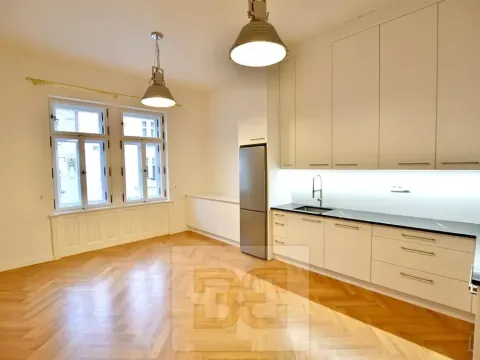 Pronájem bytu 3+kk, Praha - Nové Město, Dittrichova, 87 m2