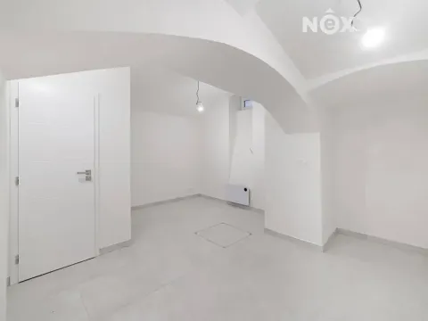 Prodej bytu 1+kk, Praha - Vysočany, Kolmá, 23 m2