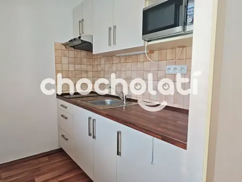 Pronájem bytu 1+kk, Pardubice, Varšavská, 28 m2