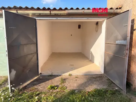 Prodej garáže, Plzeň, Na Bořích, 15 m2