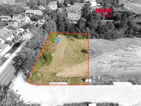 Prodej pozemku pro bydlení, Dobřenice, 823 m2