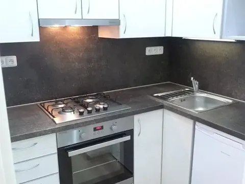 Pronájem bytu 2+kk, Praha - Žižkov, Jičínská, 46 m2