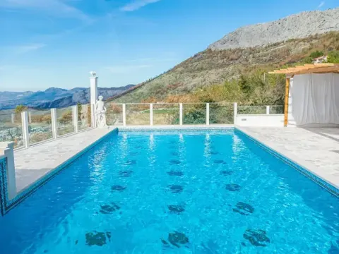 Prodej vily, Split, Chorvatsko, Gornje Sitno - Dom Umberto Girometta, 500 m2